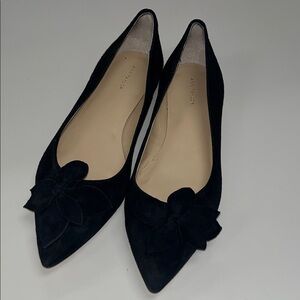 Ann Taylor Black Suede Pointed-Toe Floral Flats 8.5